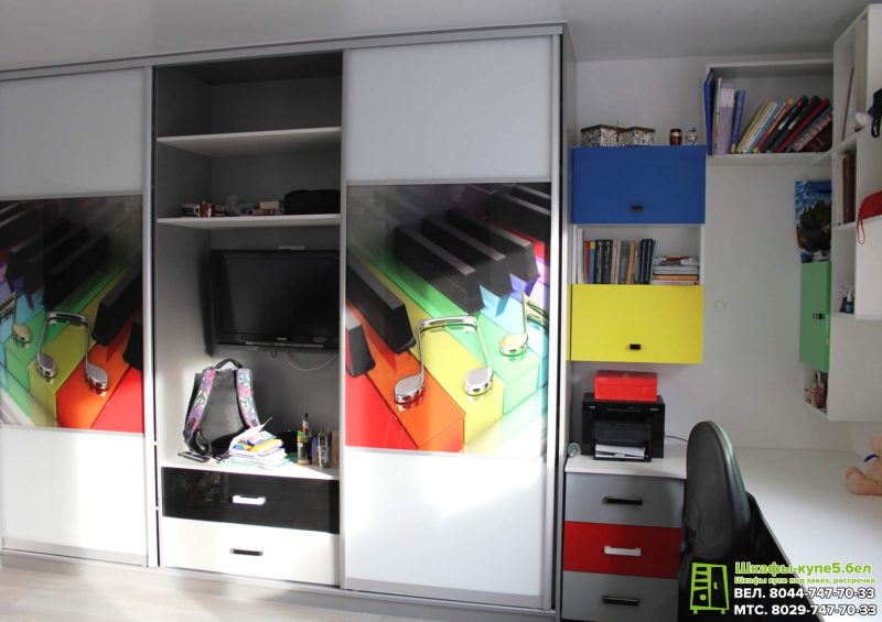Встроенный шкаф-купе в детскую под заказ